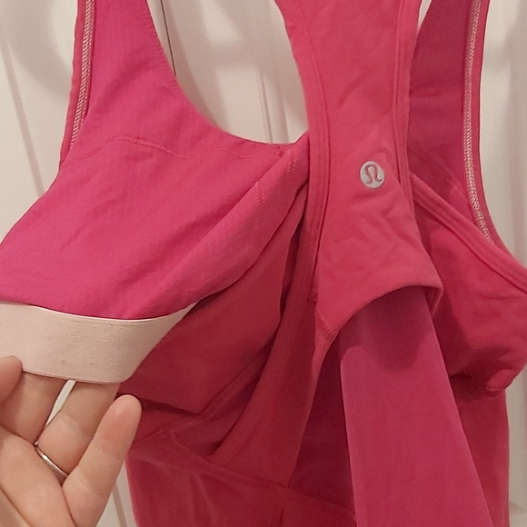 Lululemon tank - Picture 4 of 4